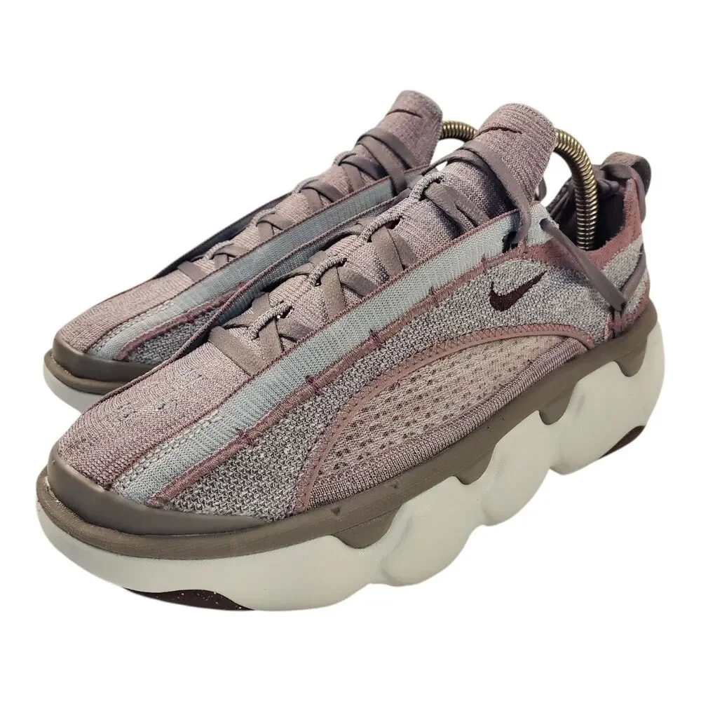 NIKE Shoes FLYKNIT BLOOM Womens Size 9 Taupe Grey Running Sneaker FD2149-200